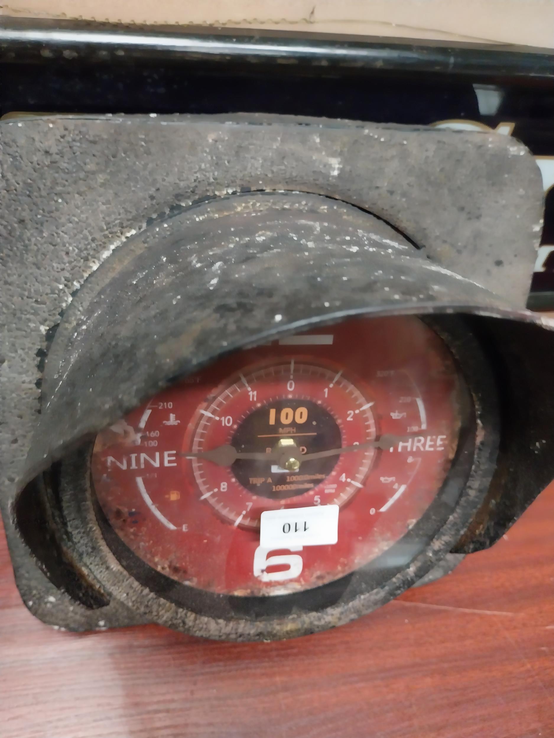 Novelty clock in form of speedometer. {29 cm H x 29 cm W}. - Image 4 of 7