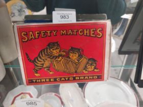 Three Cats Safety matchstick match box {12 cm H x 17 cm W x 2 cm D}.