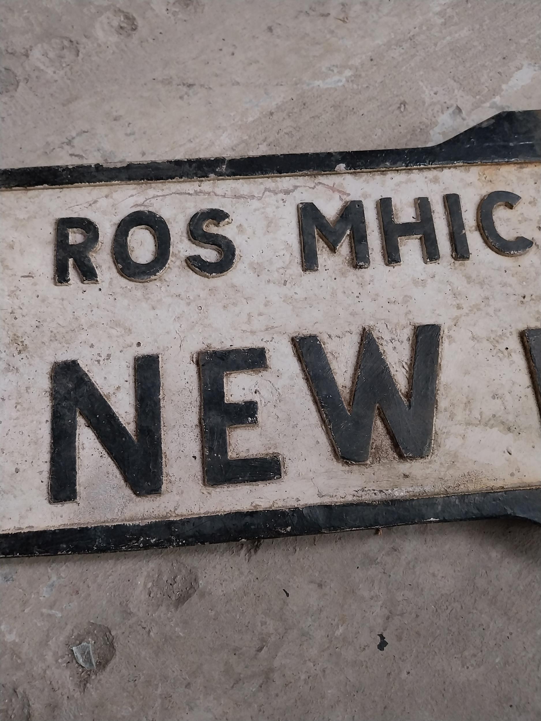 New Ross, the birthplace of JFK, bi-lingual alloy road sign. {28 cm H x 107 cm W} - Image 3 of 7