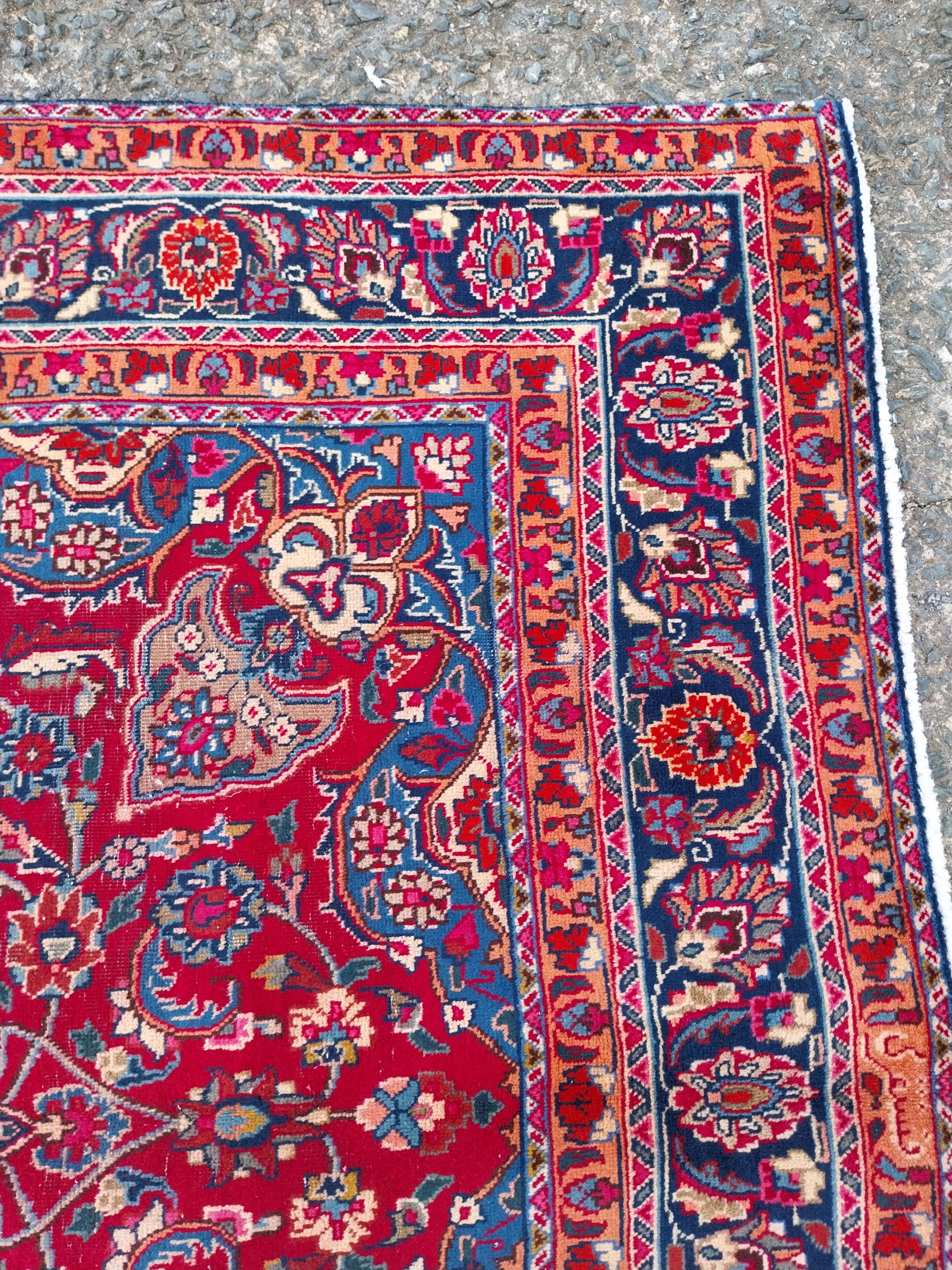 Good quality decorative Persian carpet square {300cm W x 209cm L} (not available to view in - Image 4 of 4