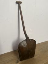 18th c. oak Grain shovel. {H 11cm x W 33cm }.
