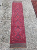 Good quality decorative carpet runner {260cm W x 60cm L} (not available to view in person).