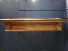 Victorian Oak carved reeded corbel design door head {H 40cm x W 200cm x D 90cm}.
