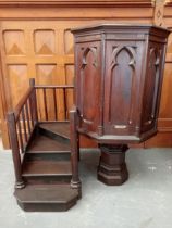 Oak gothic pulpit with step {H 180cm x W 160cm x D 100cm }.