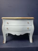 Apprentice painted chest of drawers with gold painted trim and two drawers {H 30cm x W 43cm x D 24cm