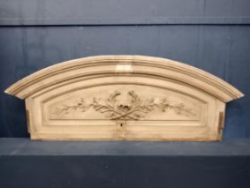 Carved wooden door head. {H 71cm x W 183cm x D 8cm }.