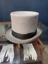 Grey Top Hat. {H 15cm x W 25cm x D 29cm }.