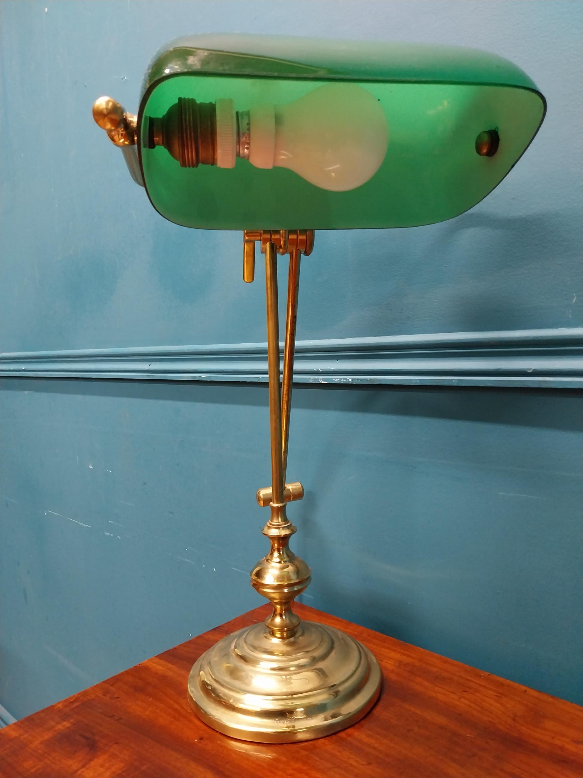 Good quality brass banker's lamp with green glass shade. {49 cm H x 26 cm W x 32 cm W}. - Image 3 of 9