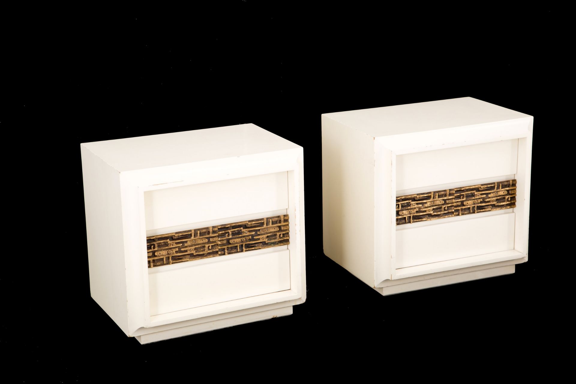 LUCIANO FRIGERIO. Two sculptural bedside tables - Image 2 of 4
