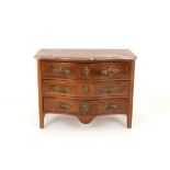 Veneered chest of drawers