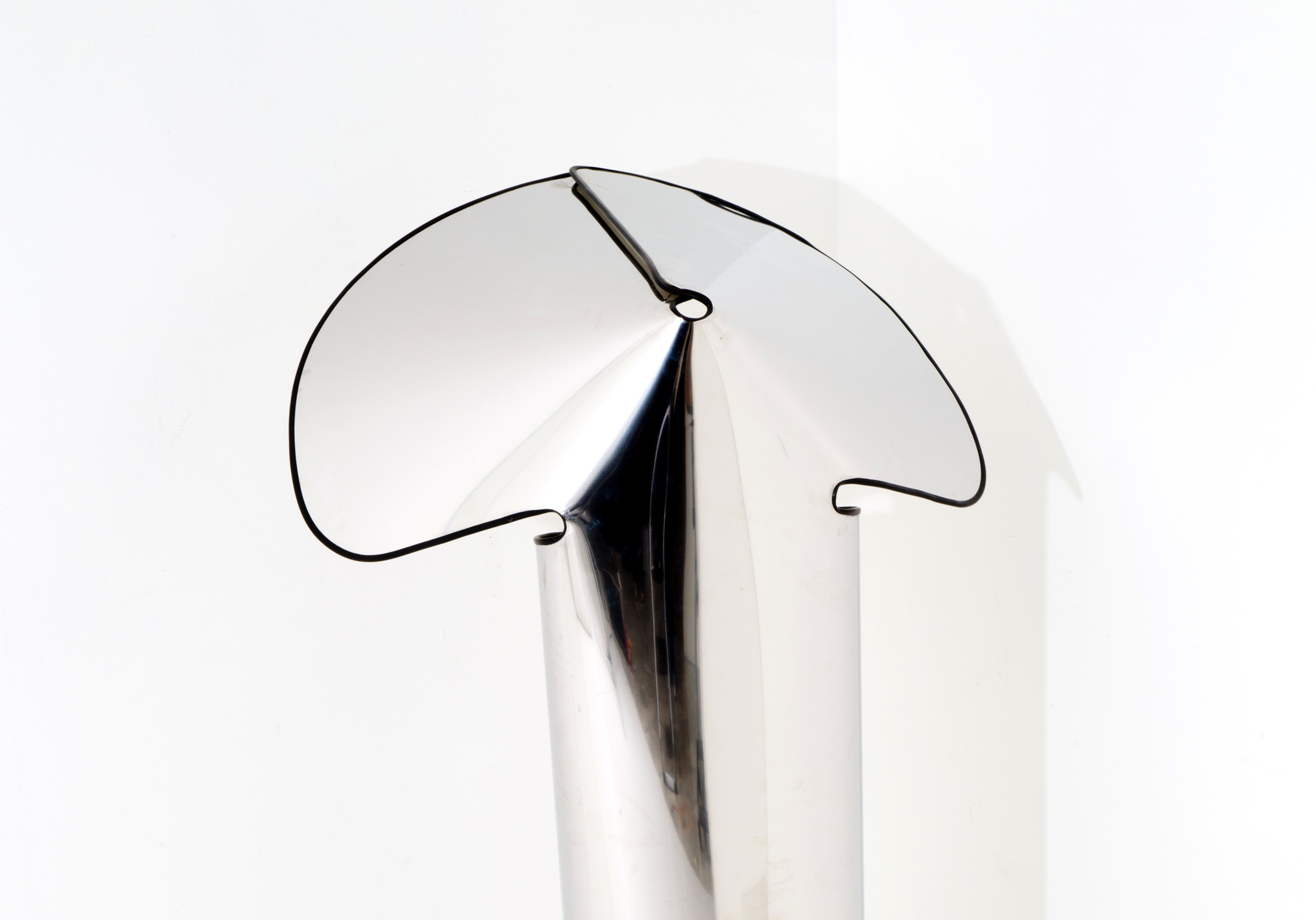 MARIO BELLINI. Chiara lamp for FLOS - Image 4 of 5