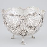 Dutch Silver Pierced Bowl, Gebr. Niekerk, Groningen, 1922, height 6.1 in — 15.5 cm, diameter 8 in —