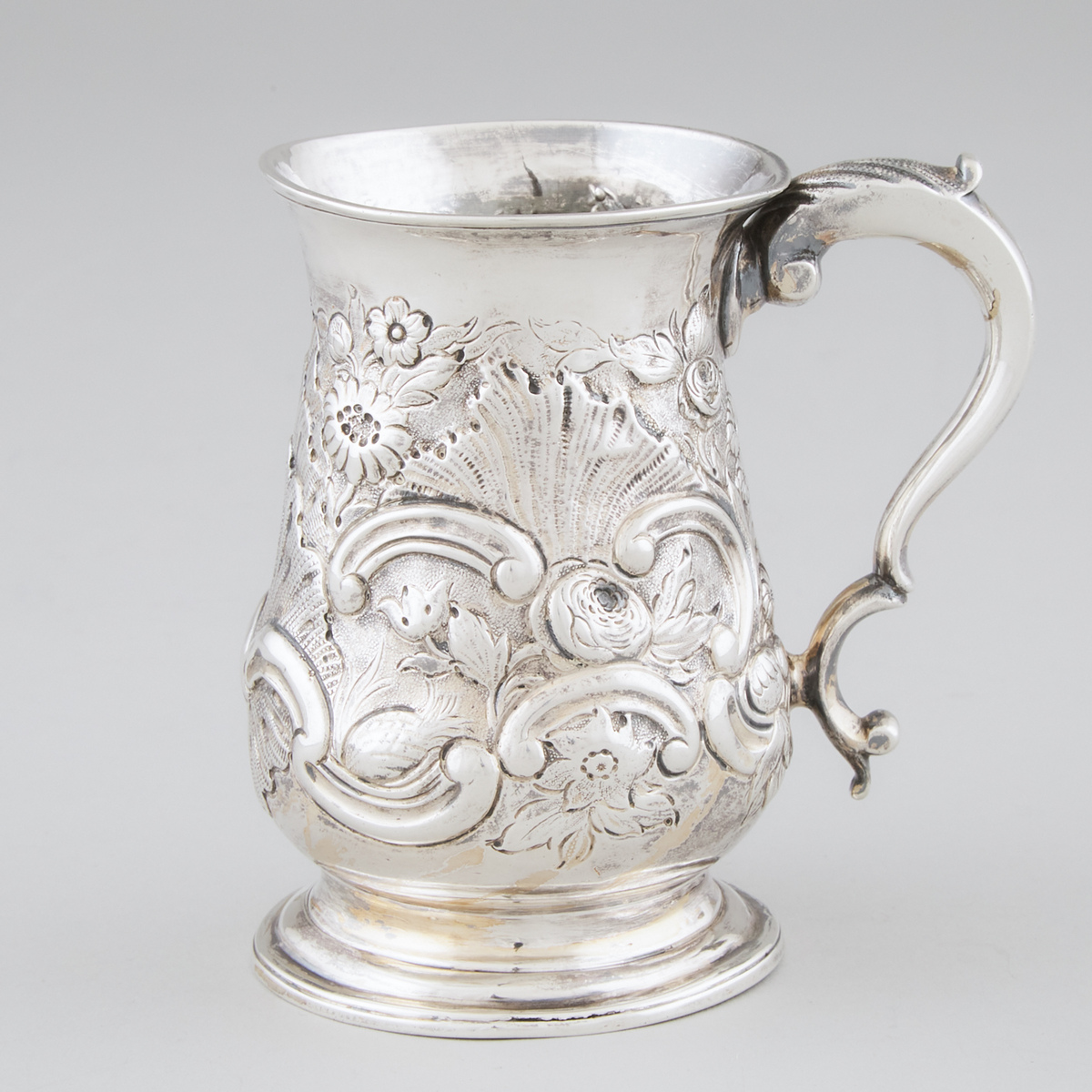George III Silver Mug, London, 1781, height 4.2 in — 10.7 cm