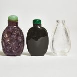 A Group of Three Quartz Snuff Bottles, 19th/20th Century, 晚清/民国 水晶石英雕烟壶一组三件, tallest height 2.7 in —