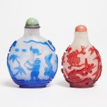 Two Red and Blue Overlay Glass Snuff Bottles, 19th Century, 清 十九世纪 雪花地套红料烟壶及藕粉胎套蓝料烟壶一组两件, tallest he