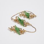 18k Gold and Diamond Mounted Linked Brooches Inset With Jadeite Bats, 20th Century, 二十世纪 18K金镶钻嵌翡翠雕蝙