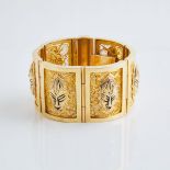 Côte d'Ivoire 18k Yellow Gold Bracelet, formed of 6 rectangular gold filigree panels each depicting