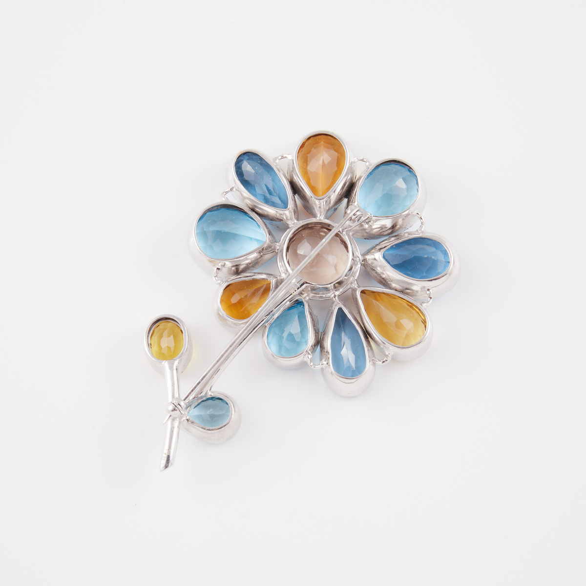 Large 14k White Gold Floral Brooch, bezel set with oval and pear cut blue topaz and citrine - Image 2 of 2