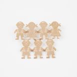 10k Yellow Gold Brooch, depicting a group of children