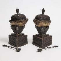 A Pair of Gilt Bronze-Mounted Skull Kapalas With Covers, Stands, and Spoons, 19th Century, 十九世纪 藏传铜鎏