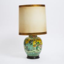 A Famille Verte 'Figural' Jar Mounted as a Lamp, 19th Century, 清 十九世纪 五彩盖罐后制成灯, overall height 27 in