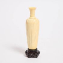 An Ivory Carved 'Three-String' Vase, Laifu Zun, Republican Period (1912-1949), 民国 牙雕萊菔尊, vase height