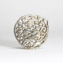 A Greyish White Jade Openwork Peach-Shaped Belt Plaque, Ming Dynasty (1368-1644), 明 灰白玉镂雕桃形龙纹带板, len