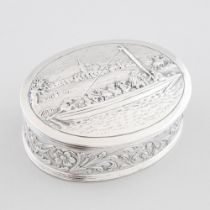 Continental Silver Repoussé Oval Snuff Box, c.1900, length 3 in — 7.6 cm