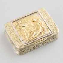 Silver-Gilt and Yellow Gold 'Death of Wolfe' Cast Top Rectangular Vinaigrette, 19th century, length