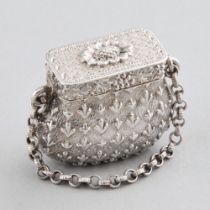 Victorian Silver Purse-Form Vinaigrette, 19th century, height 1.5 in — 4 cm