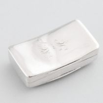 George III Silver Curved Rectangular Vinaigrette, Samuel Pemberton, Birmingham, 1809, length 1.9 in