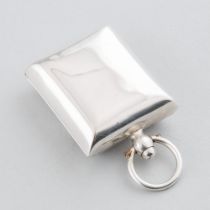 Edwardian Silver Square Locket Vinaigrette, Harry Hayes, Birmingham, 1903, height 1.8 in — 4.6 cm