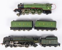 2x Trix locomotives. A Trix Twin BR Britannia Class 4-6-2 locomotive, Britannia 70000, in lined