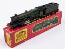 A Hornby Dublo BR (ex.GWR) Castle Class 4-6-0 locomotive, Cardiff Castle 4075, in lined green livery