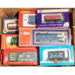 12x OO gauge railway items by Hornby, Bachmann, Lima, etc. Including 7x locomotives; a Hornby