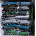 A quantity of OO gauge Model Railway. 7 Locomotives - Pendennis Castle RN 4079, Sir Dinadan RN