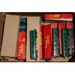 17x Tri-ang OO gauge railway items. Including 7x locomotives; a BR Britannia Class 4-6-2, 70000.