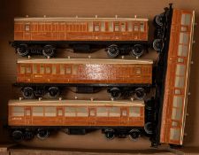 4x O gauge LNER bogie coaches by Leeds Model Co. / Stedman, etc. Wooden bodies and paper sides, with
