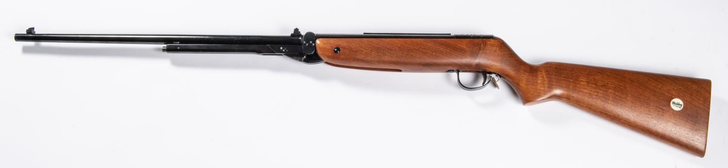 A good .177" late model Webley Mark III air rifle, number A3675, with straight flat loading tap