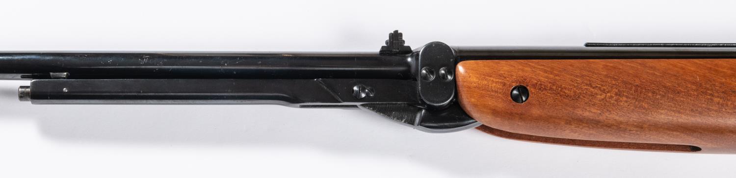 A good .177" late model Webley Mark III air rifle, number A3675, with straight flat loading tap - Image 2 of 2
