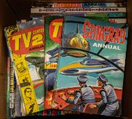 34x Star Trek, Stingray, Beano, TV Comic, etc Annuals from the 1960s onwards. Including; 1960s/70s