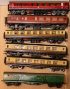 6x OO gauge Exley etc bogie coaches. Including; 3x GWR coaches in Chocolate and Cream. 2x LMS