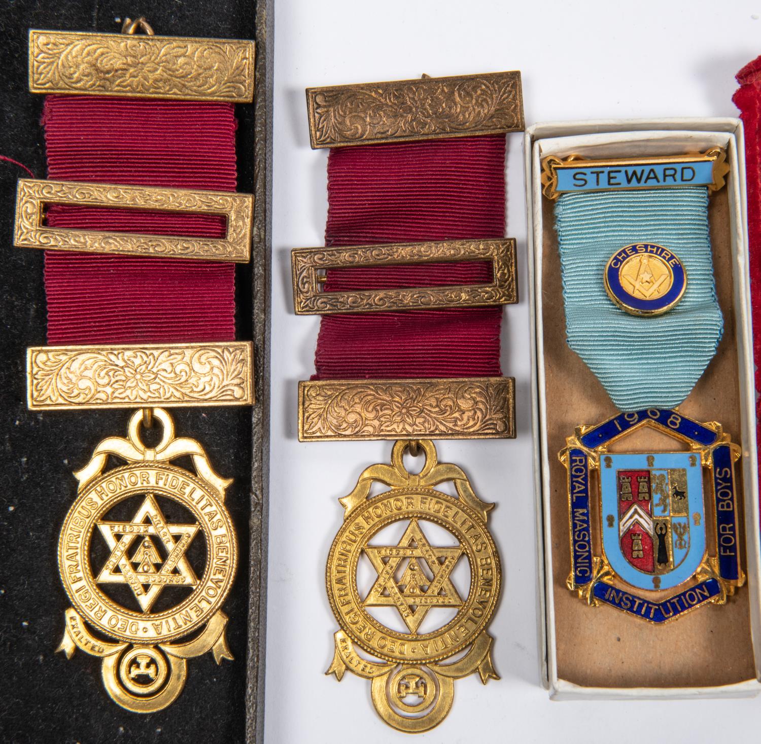2 gilt Masonic medals, 4 gilt and enamel Steward's jewels; a gilt Masonic Centenary jewel 1983 and - Image 2 of 5