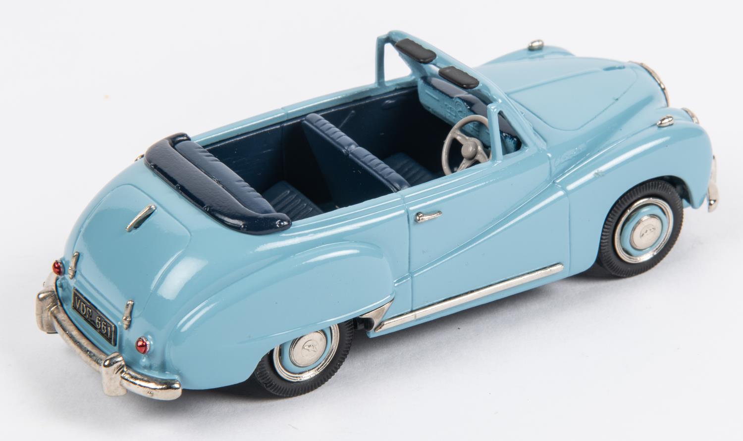 Lansdowne Models LDM9A 1953 Austin Somerset Convertible. In light blue with dark blue interior, - Image 2 of 3