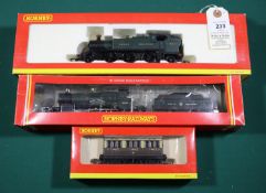 2x Hornby OO gauge railway GWR locomotives. A Prairie Tank Class 61xx 2-6-2T loco, 6113, in