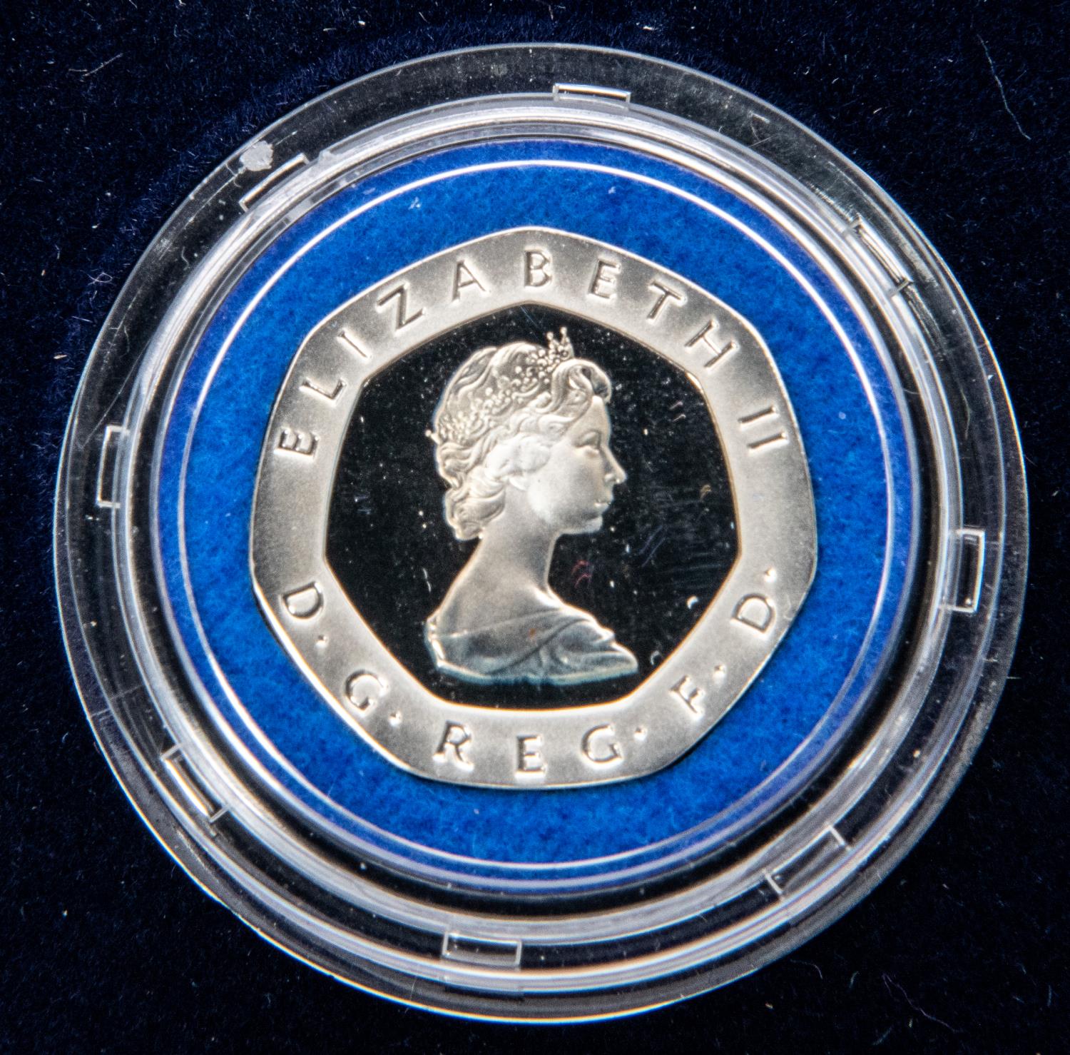 Elizabeth II silver proof issue £1 1988; Silver proof crown, 1981 commemorating the wedding of the - Image 3 of 11