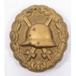A German WWI gold grade Wound Badge, GC (slightly dull). £40-50