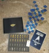 Franklin mint Star Trek Tridimensional chess set. Comes complete with32 playing pieces, booklet