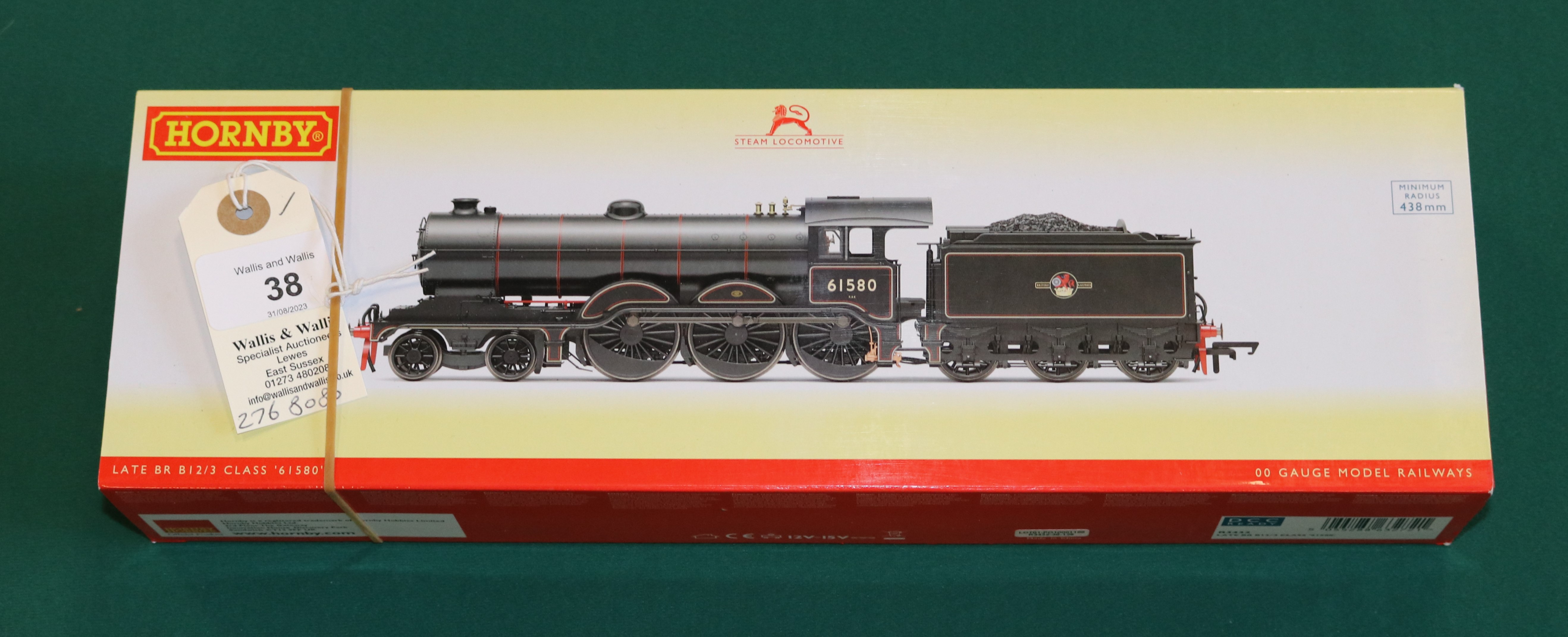 Hornby Hobbies BR (Late) B12 Class 4-6-0 tender locomotive RN 61580 (R.3432). Boxed, very minor