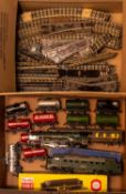 16x Hornby Dublo railway items. Including 4x locomotives; a BR Class 55 Deltic Co-Co diesel-electric